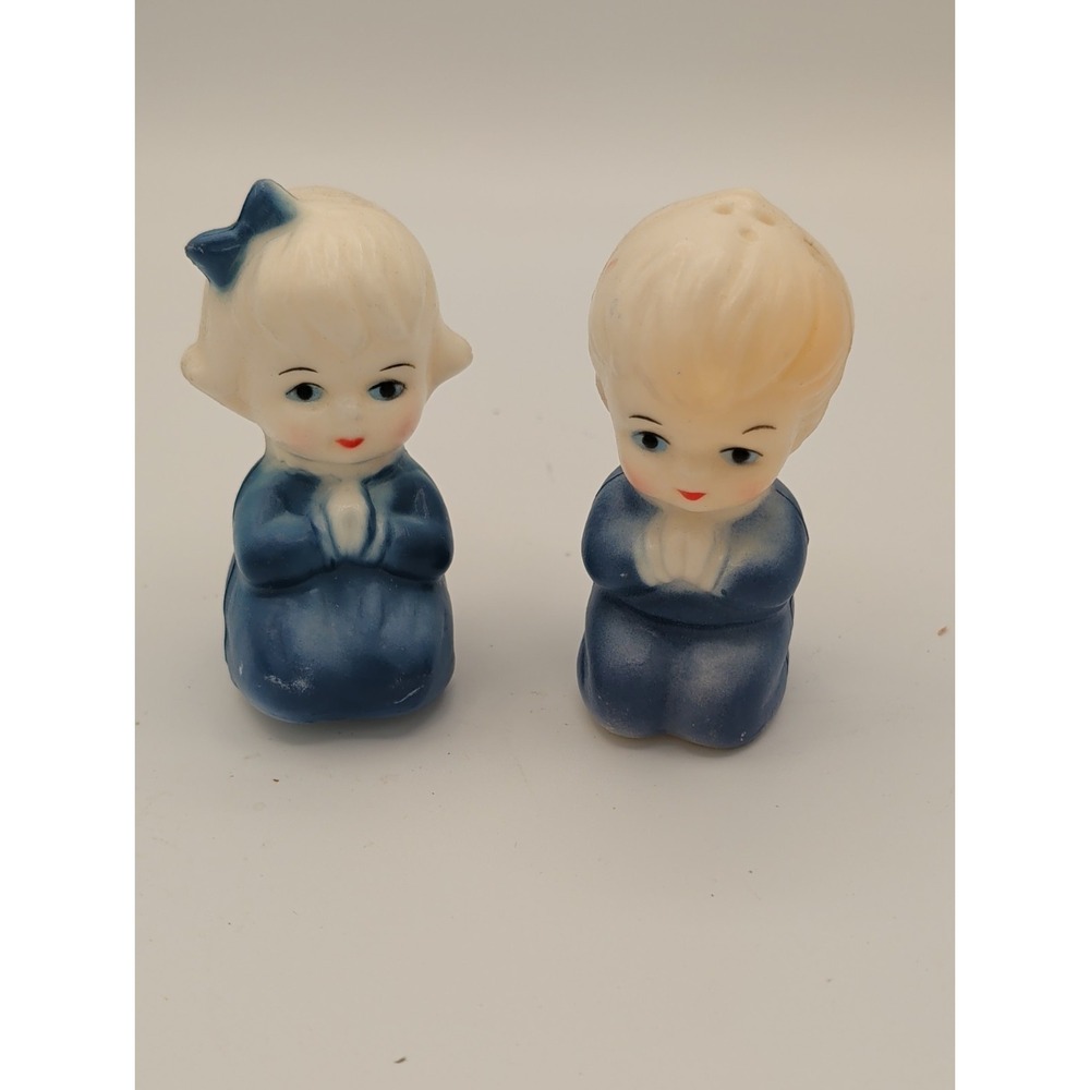 Vintage Praying Boy and Girl Salt and Pepper Shakers Blue Hong Kong 3” W Box